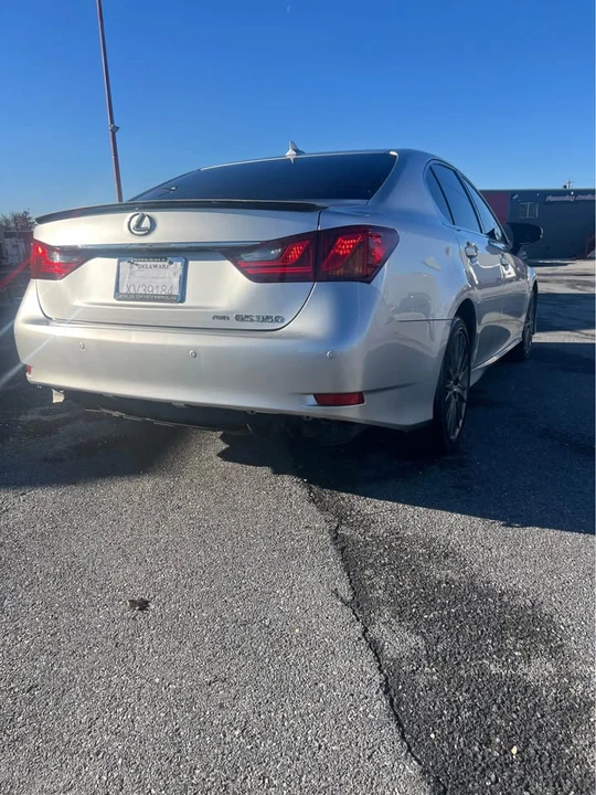 2013 Lexus GS 4th Gen - Image 11 of 20