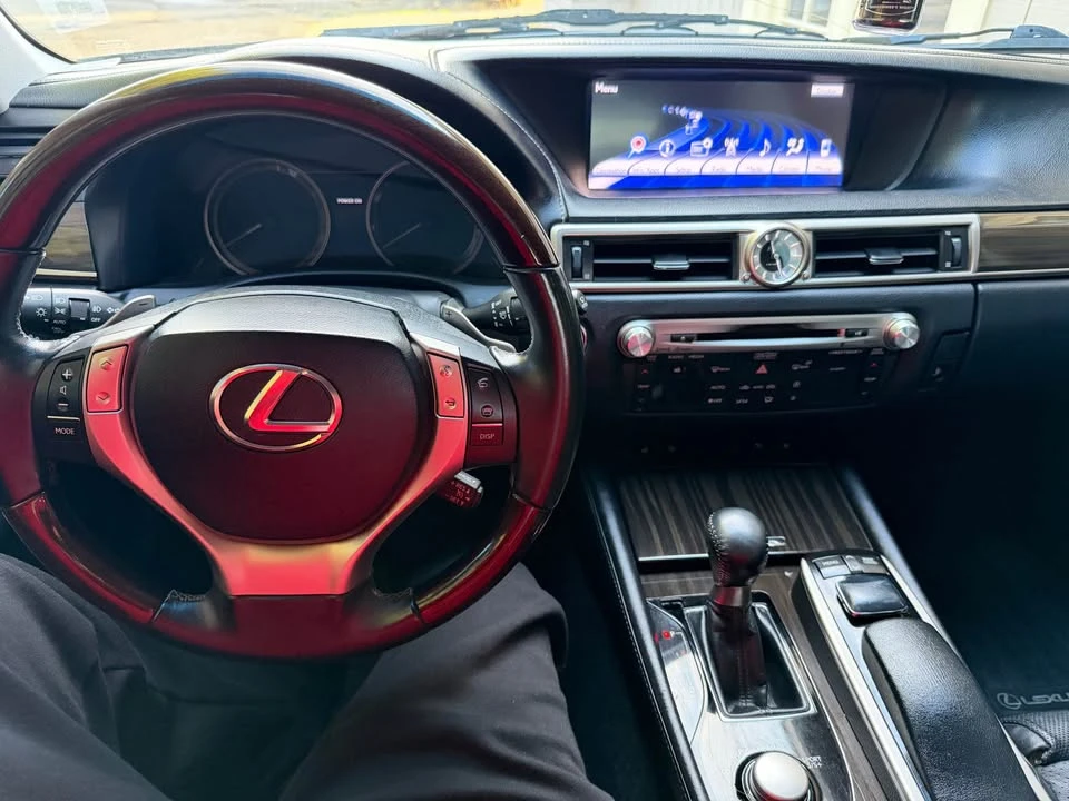 2013 Lexus GS 4th Gen - Image 5 of 9