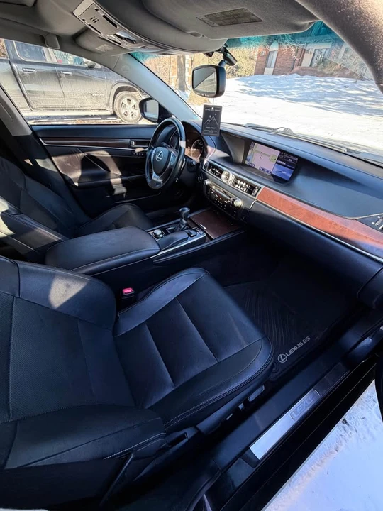 2013 Lexus GS 4th Gen - Image 19 of 20