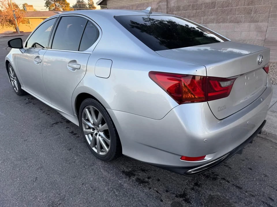 2013 Lexus GS 4th Gen - Image 5 of 12