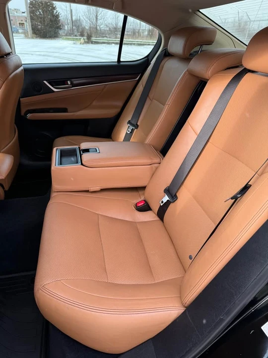 2013 Lexus GS 4th Gen - Image 11 of 18