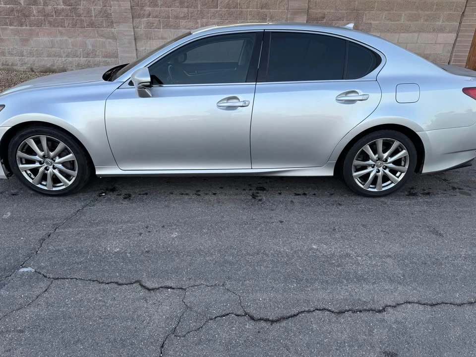 2013 Lexus GS 4th Gen - Image 4 of 12