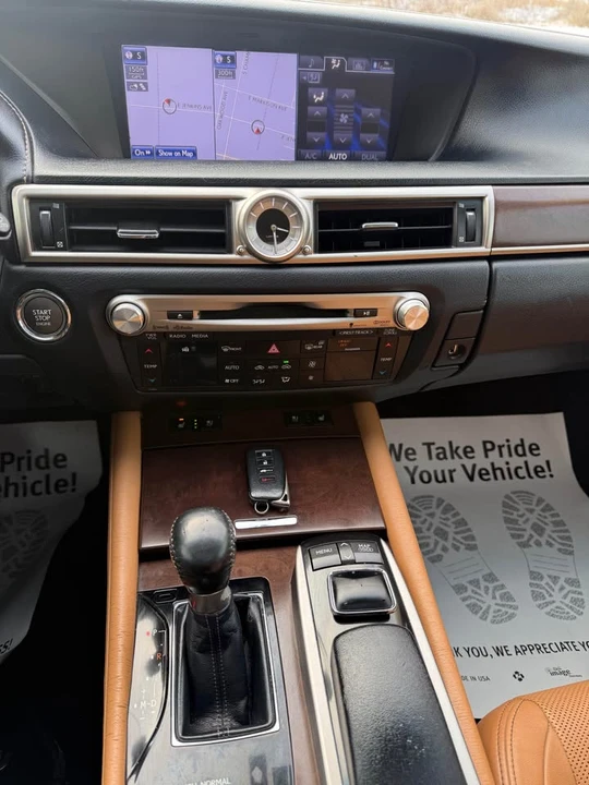 2013 Lexus GS 4th Gen - Image 17 of 18