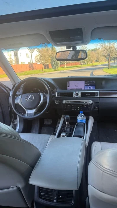 2013 Lexus GS 4th Gen - Image 15 of 20