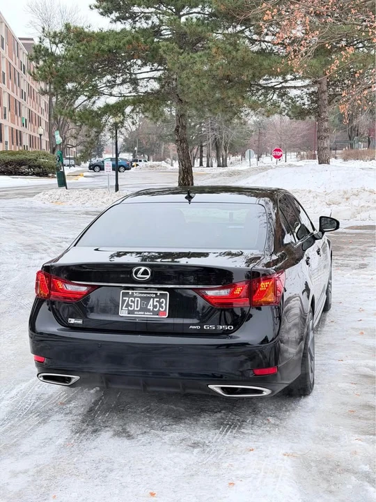 2013 Lexus GS 4th Gen - Image 15 of 20