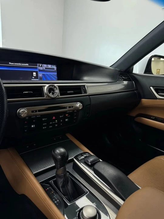 2013 Lexus GS 4th Gen - Image 18 of 20