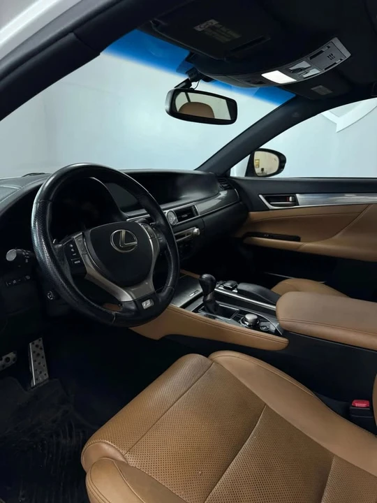 2013 Lexus GS 4th Gen - Image 13 of 20