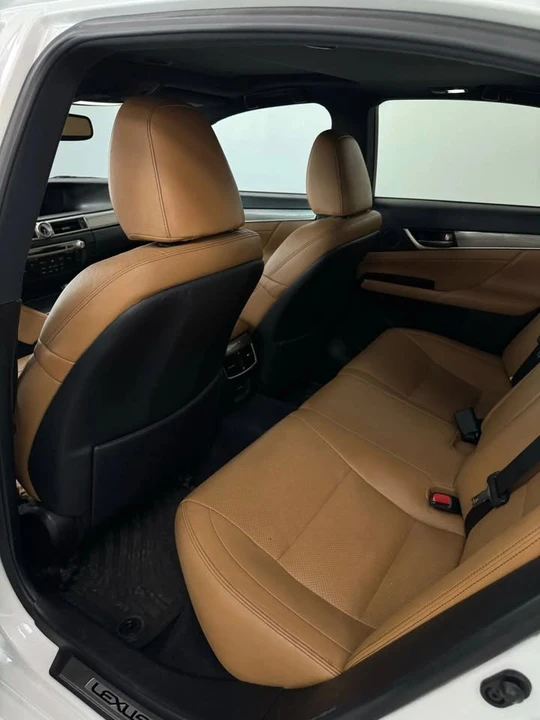 2013 Lexus GS 4th Gen - Image 16 of 20