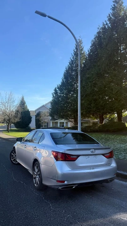 2013 Lexus GS 4th Gen - Image 9 of 20