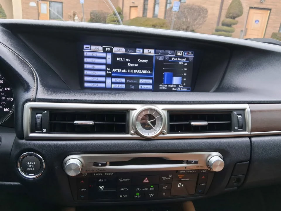 2013 Lexus GS 4th Gen - Image 14 of 20