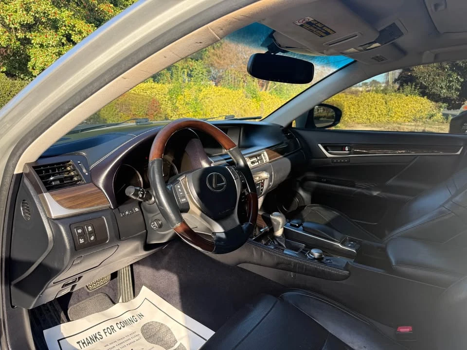 2013 Lexus GS 4th Gen - Image 11 of 14
