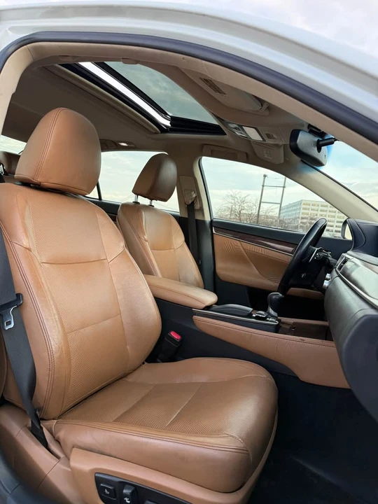 2013 Lexus GS 4th Gen - Image 10 of 18