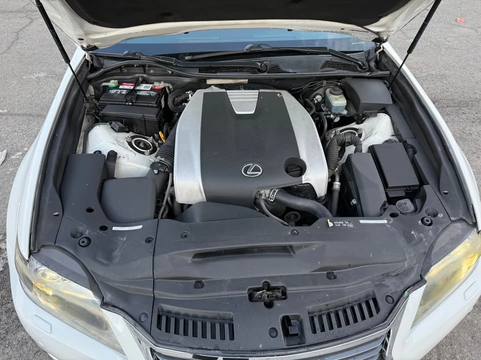 2013 Lexus GS 4th Gen - Image 12 of 18