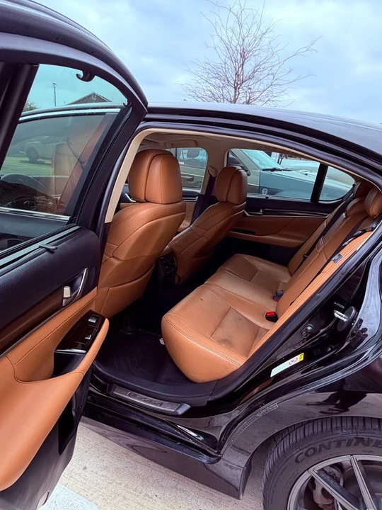 2013 Lexus GS 4th Gen - Image 2 of 11