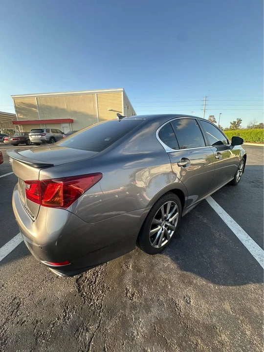 2013 Lexus GS 4th Gen - Image 4 of 11