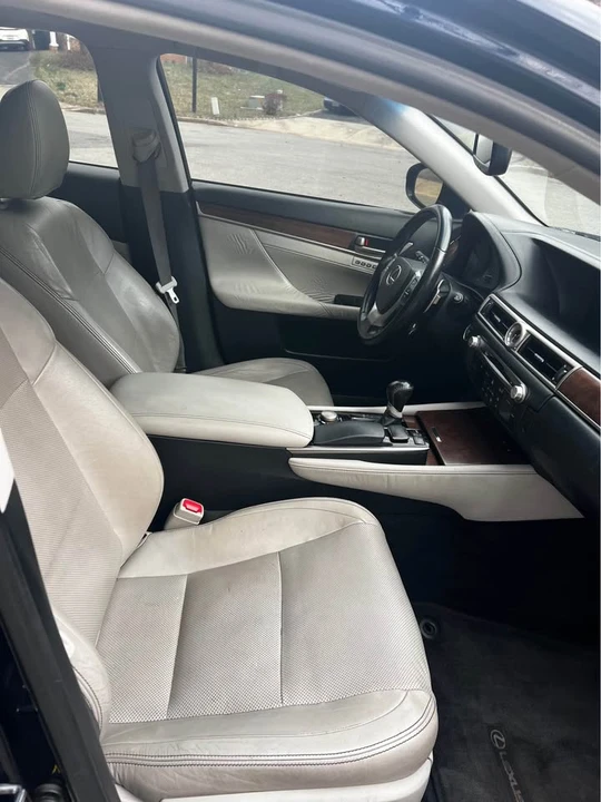 2013 Lexus GS 4th Gen - Image 13 of 15