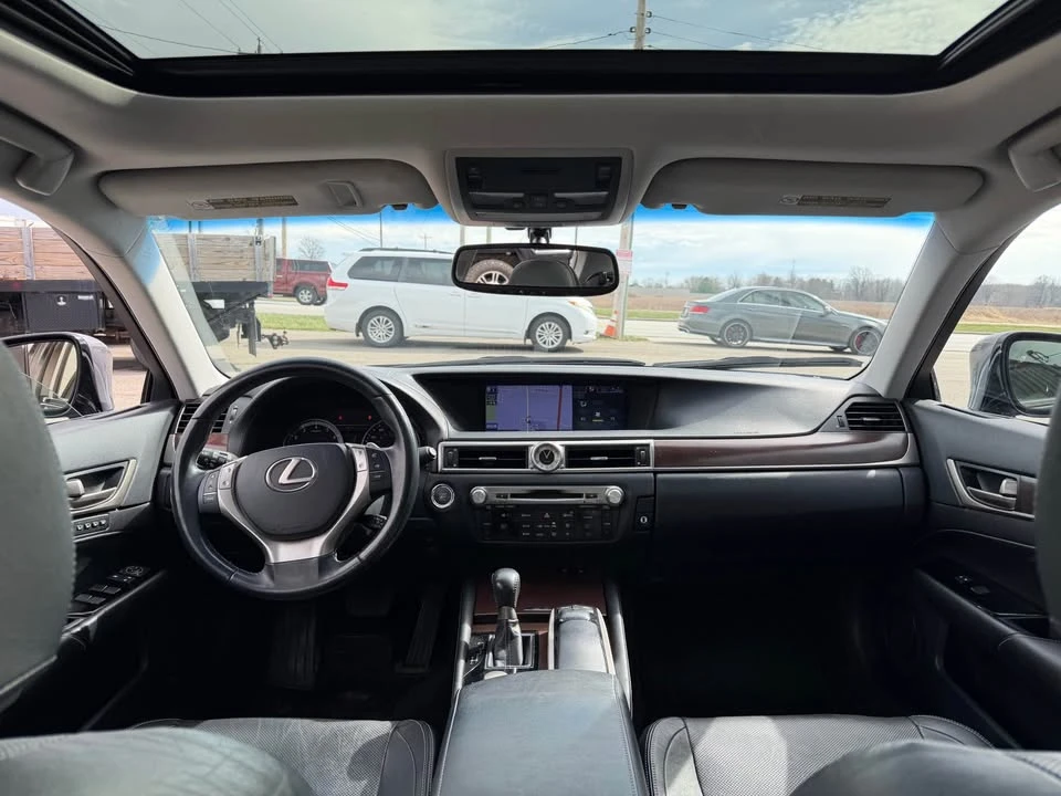 2013 Lexus GS 4th Gen - Image 9 of 17