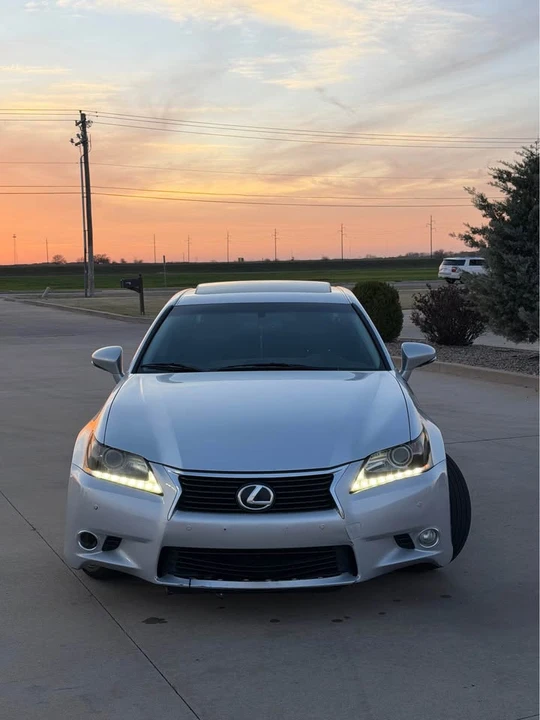 2013 Lexus GS 4th Gen - Image 4 of 10