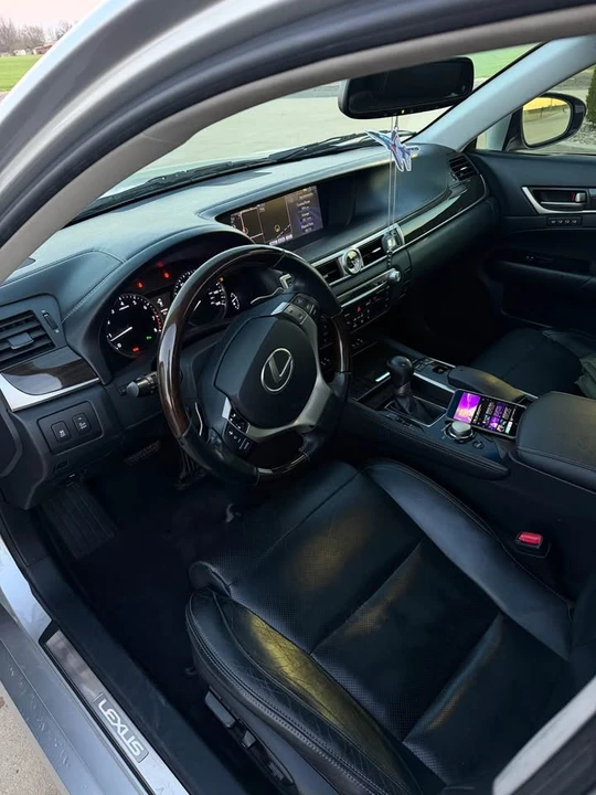 2013 Lexus GS 4th Gen - Image 8 of 10