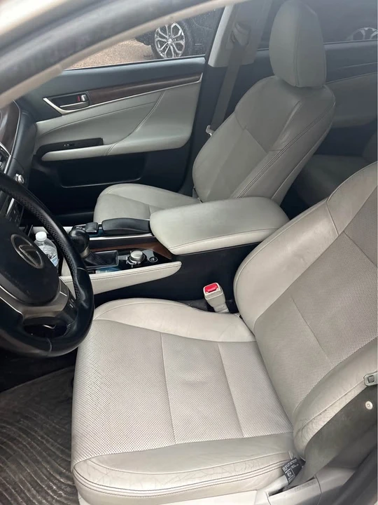 2013 Lexus GS 4th Gen - Image 5 of 10