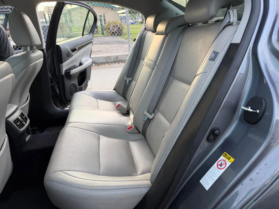 2013 Lexus GS 4th Gen - Image 11 of 17