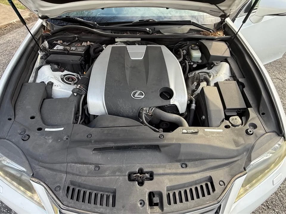 2013 Lexus GS 4th Gen - Image 18 of 19