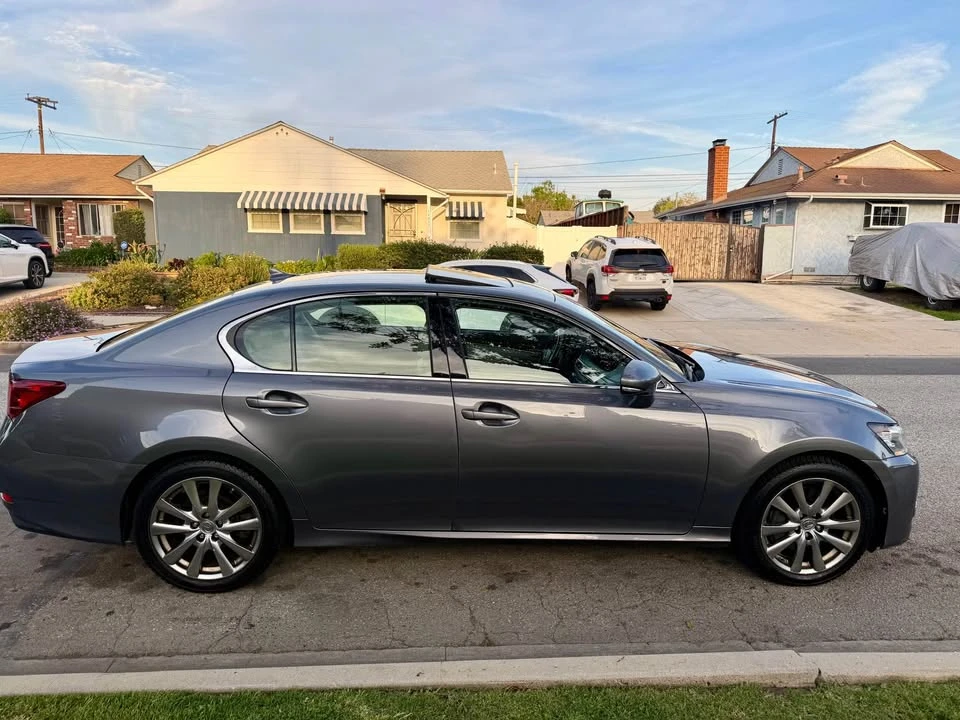 2013 Lexus GS 4th Gen - Image 7 of 17