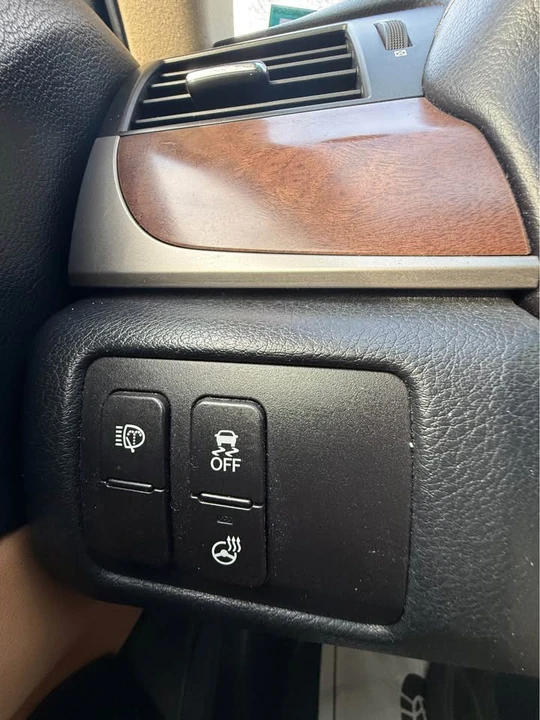 2013 Lexus GS 4th Gen - Image 16 of 19