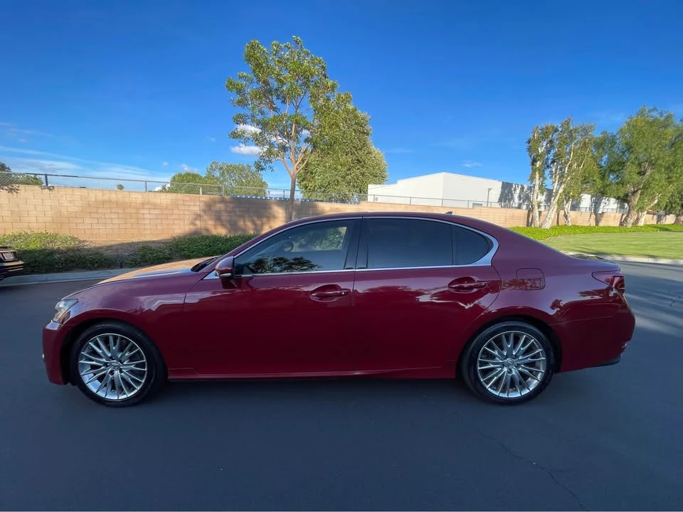 2013 Lexus GS 4th Gen - Image 5 of 17