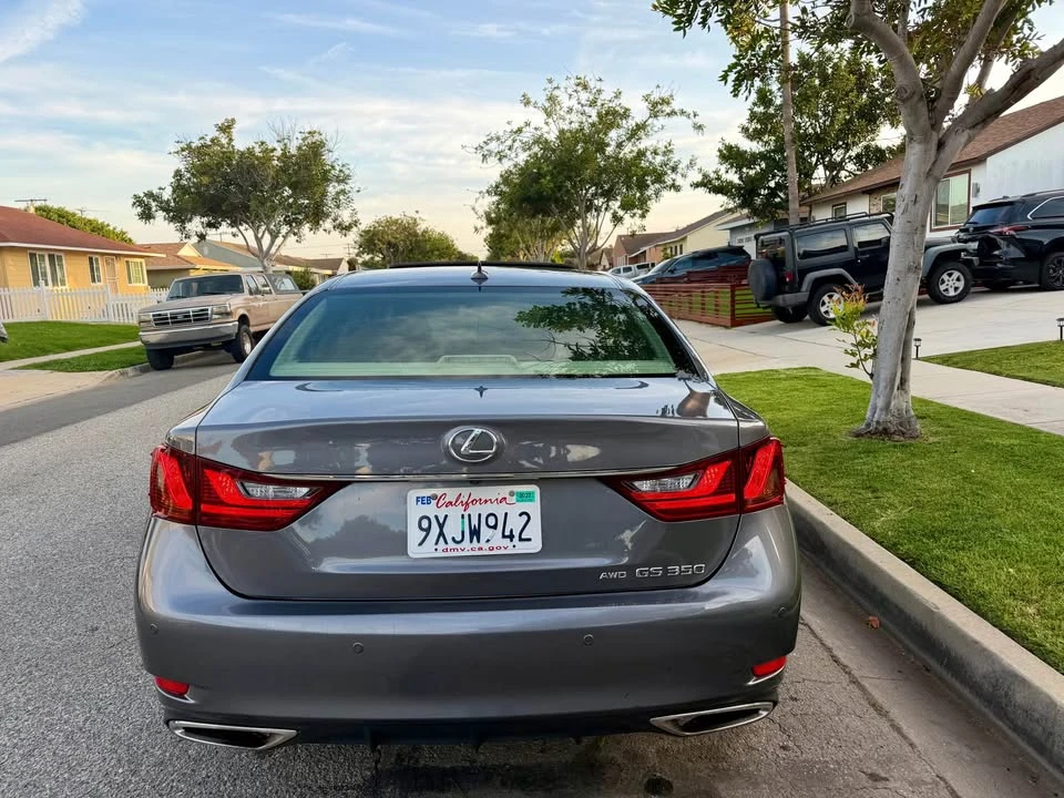2013 Lexus GS 4th Gen - Image 5 of 17