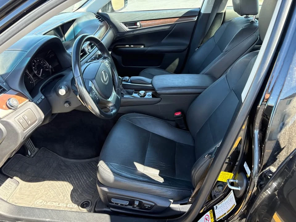 2013 Lexus GS 4th Gen - Image 12 of 20