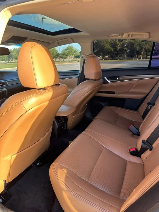 2013 Lexus GS 4th Gen - Image 8 of 16