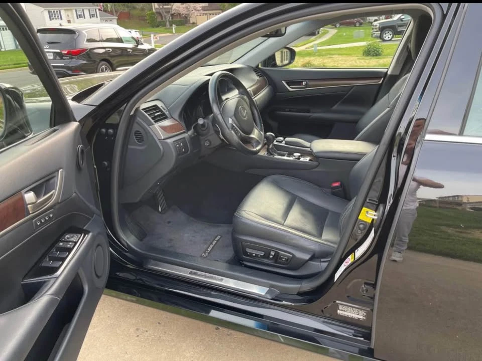 2013 Lexus GS 4th Gen - Image 7 of 10