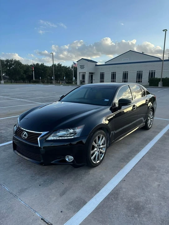 2013 Lexus GS 4th Gen - Image 2 of 16