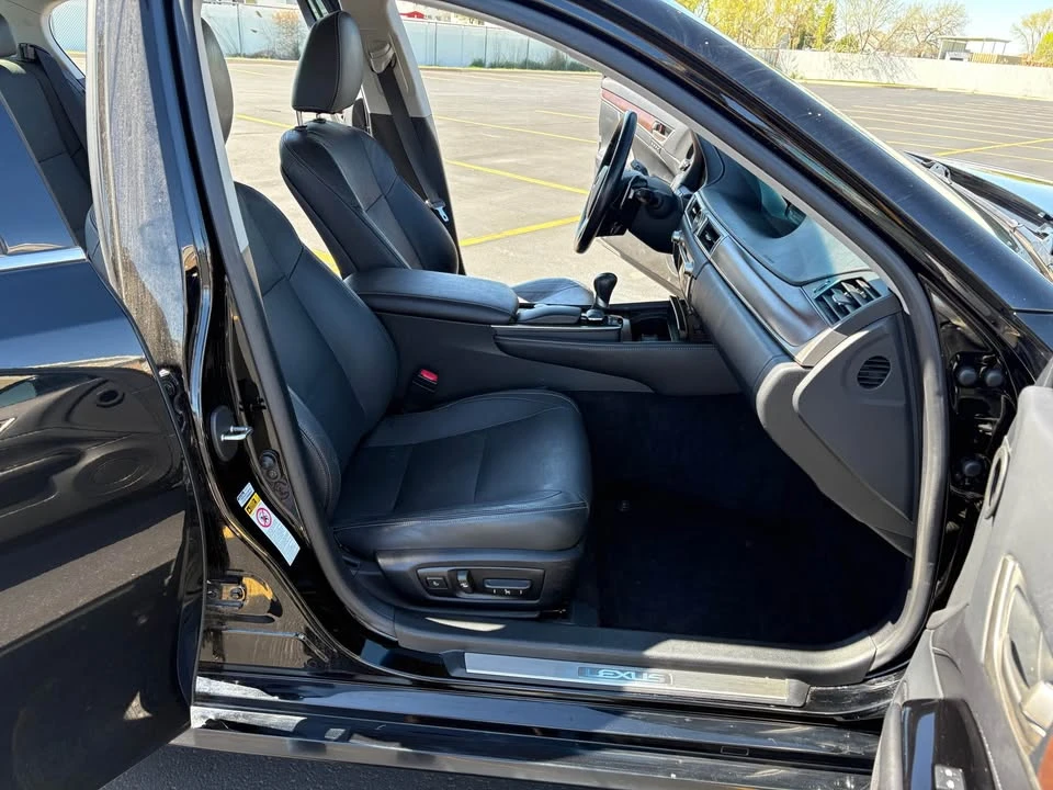 2013 Lexus GS 4th Gen - Image 18 of 20