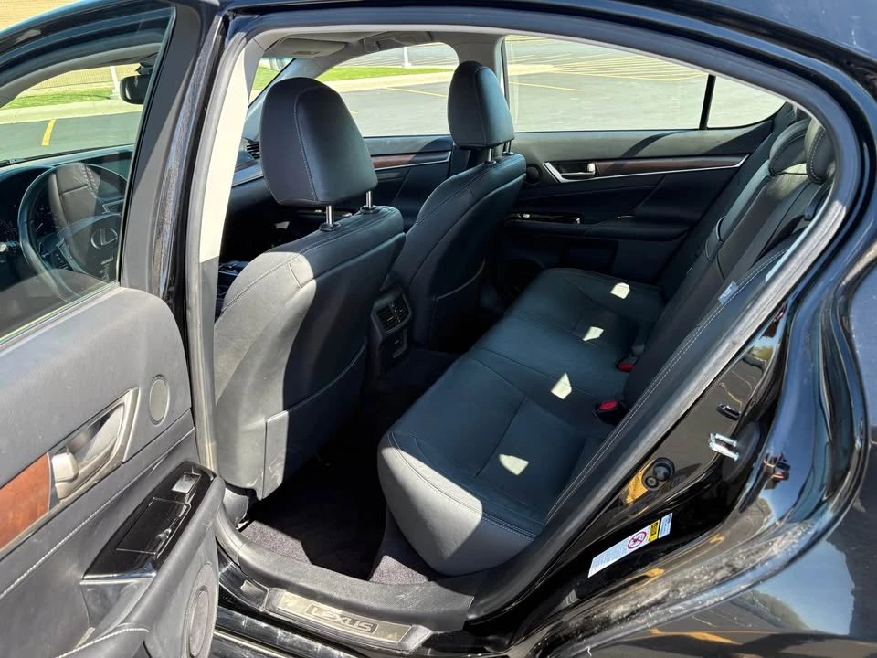 2013 Lexus GS 4th Gen - Image 15 of 20
