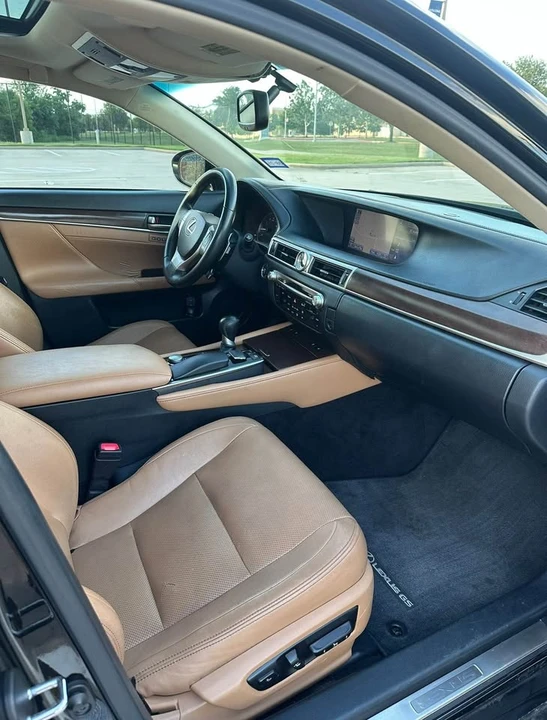 2013 Lexus GS 4th Gen - Image 10 of 16