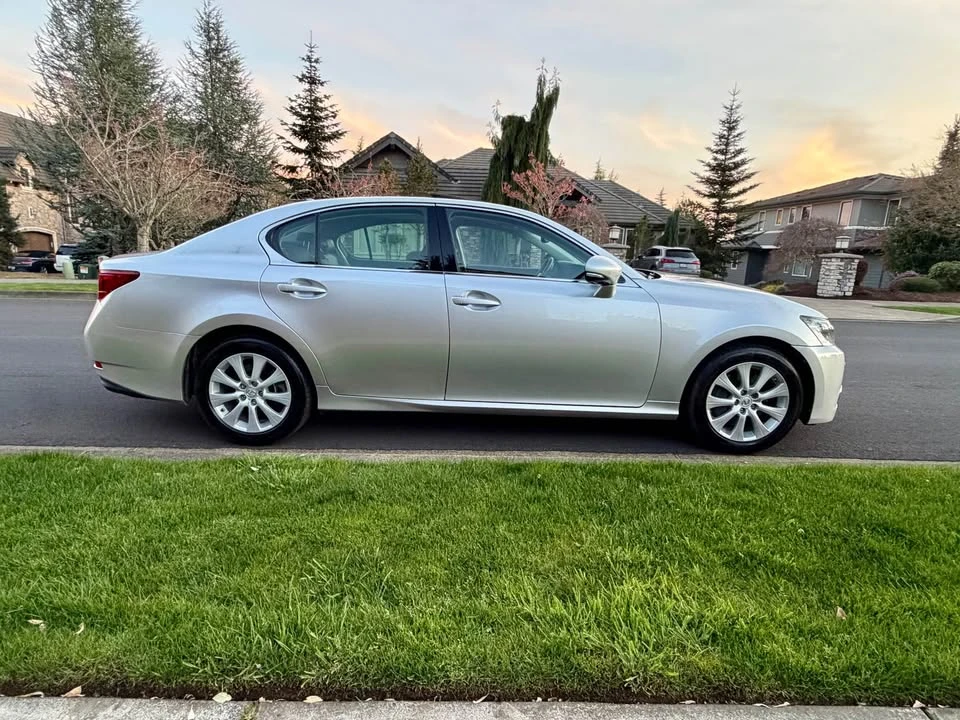 2013 Lexus GS 4th Gen - Image 5 of 14