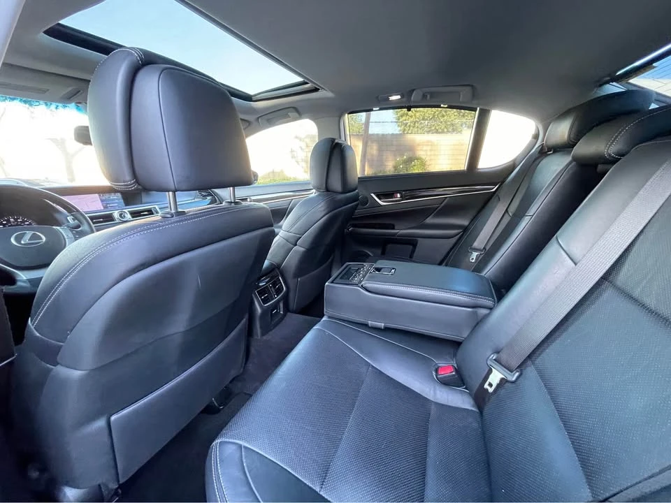 2013 Lexus GS 4th Gen - Image 11 of 17