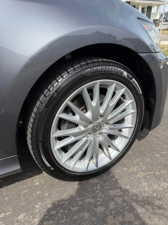 2013 Lexus GS 4th Gen - Image 11 of 17