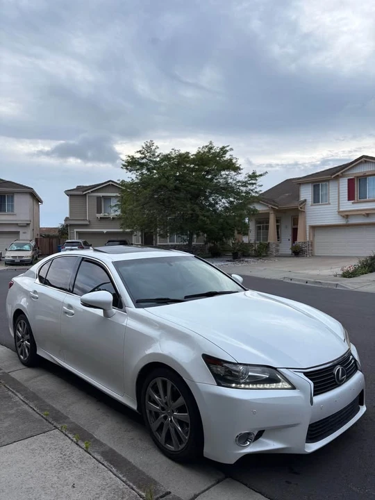 2013 Lexus GS 4th Gen - Image 2 of 7