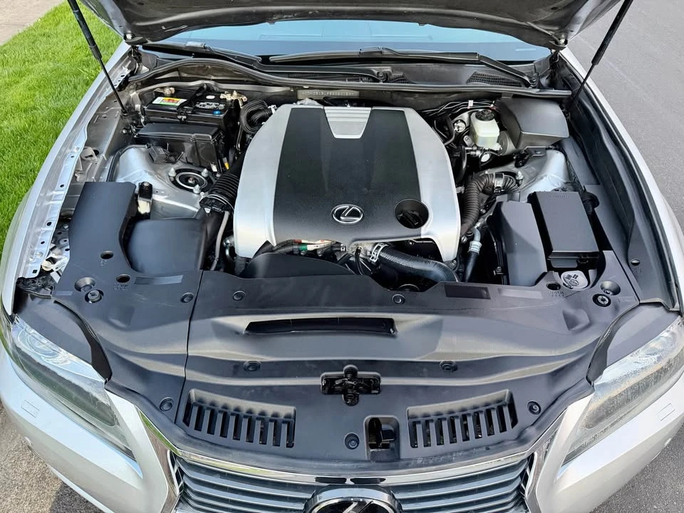 2013 Lexus GS 4th Gen - Image 16 of 17