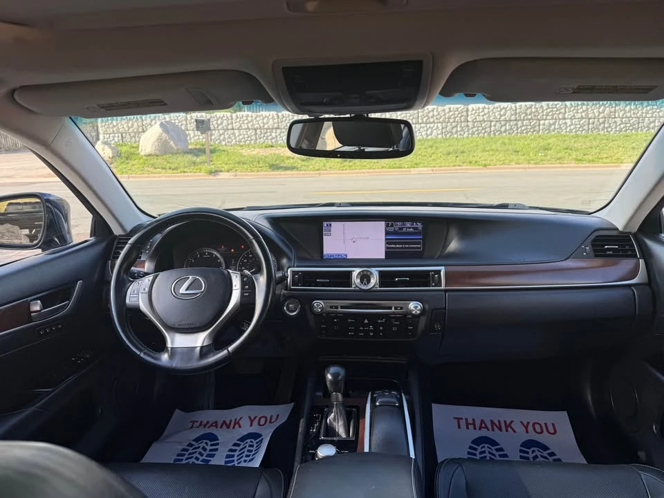 2013 Lexus GS 4th Gen - Image 16 of 19