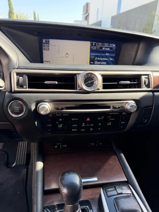 2013 Lexus GS 4th Gen - Image 9 of 13