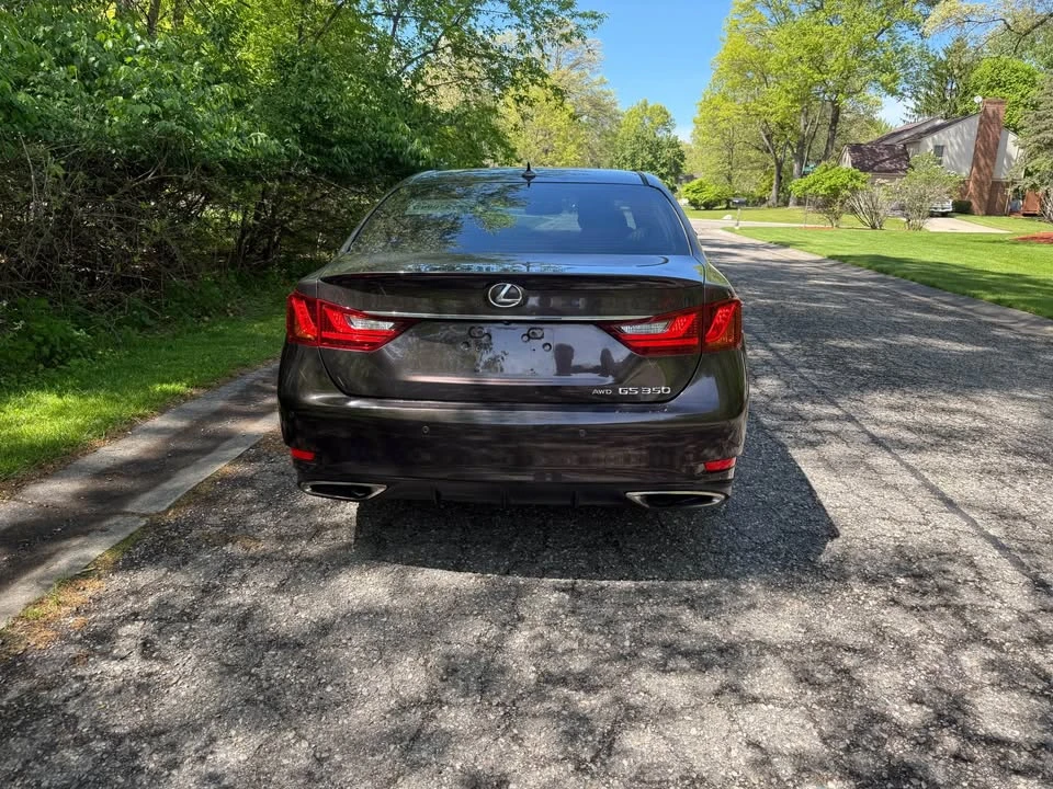 2013 Lexus GS 4th Gen - Image 2 of 16