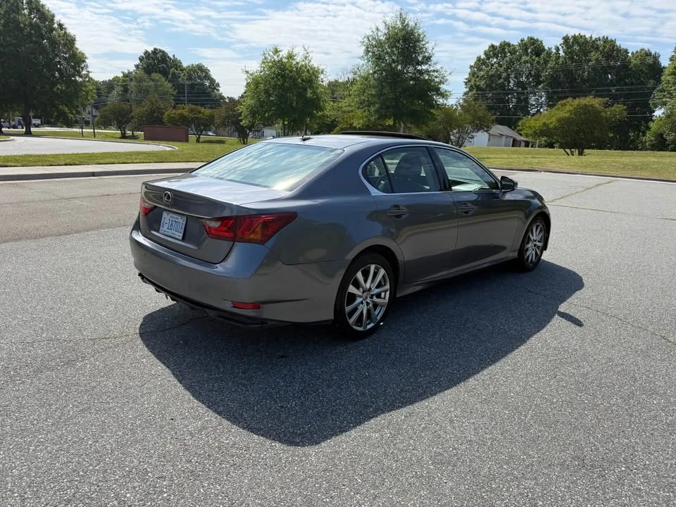 2013 Lexus GS 4th Gen - Image 5 of 10