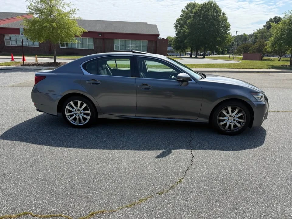 2013 Lexus GS 4th Gen - Image 4 of 10