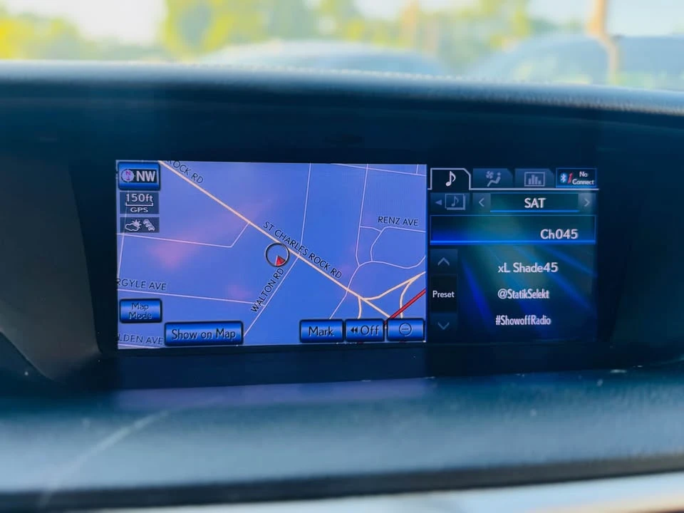 2013 Lexus GS 4th Gen - Image 16 of 17