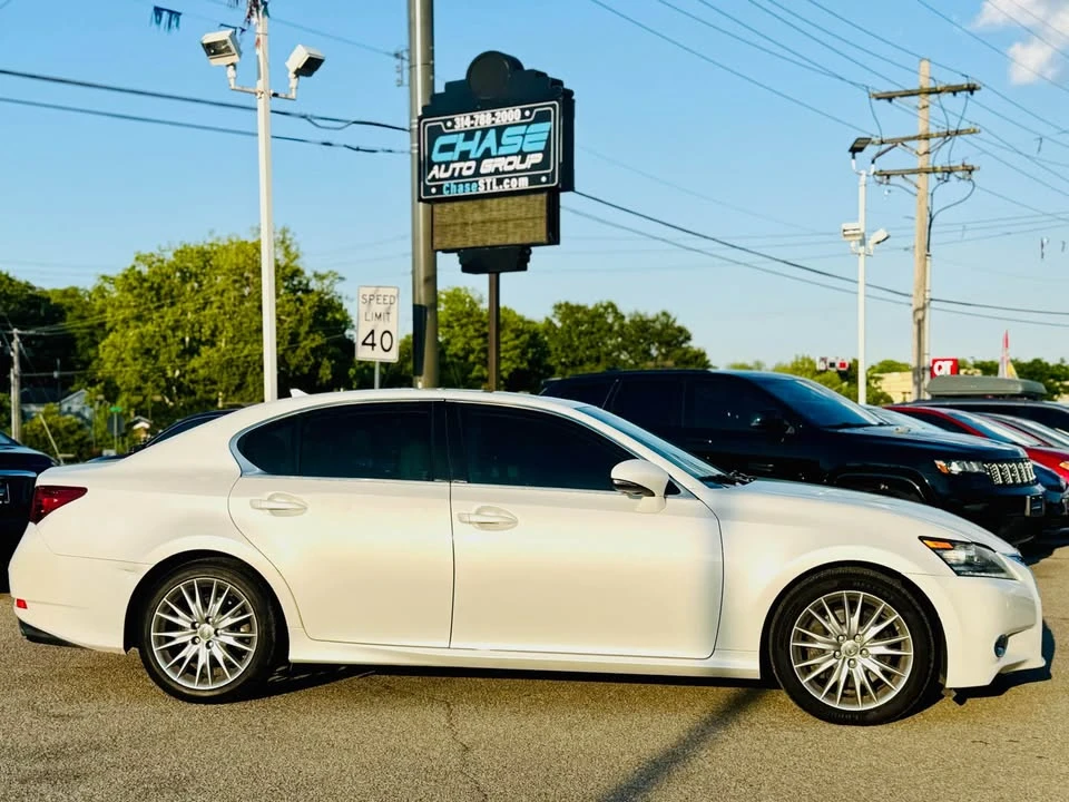 2013 Lexus GS 4th Gen - Image 8 of 17