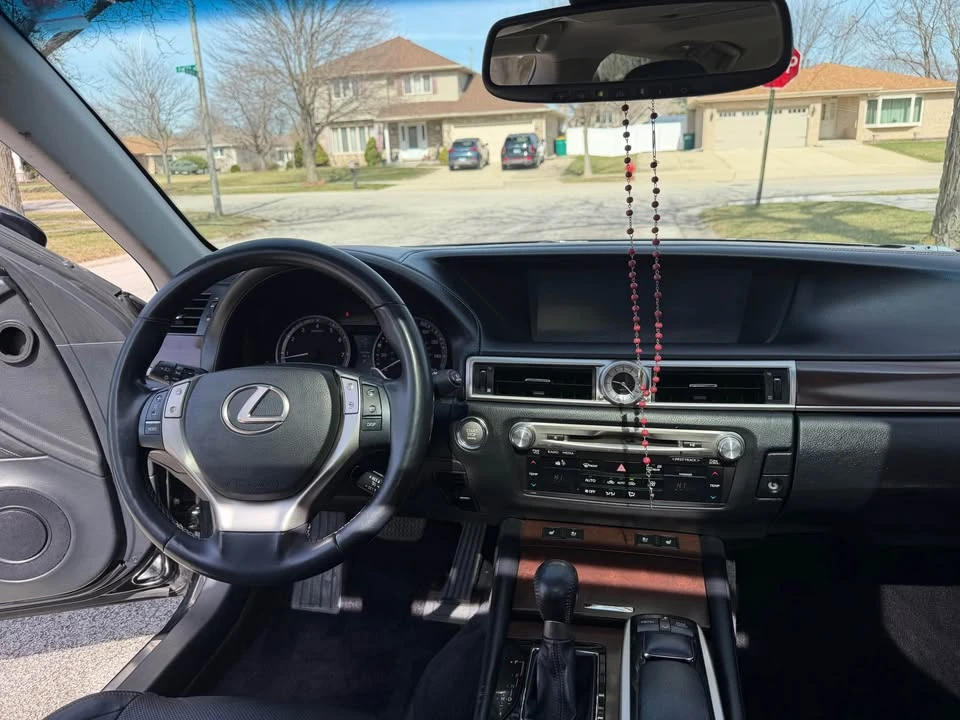 2013 Lexus GS 4th Gen - Image 12 of 16